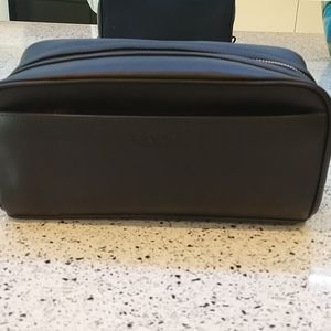 Travel kit bag